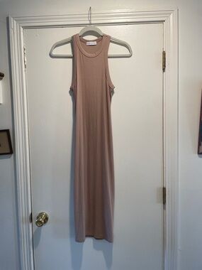 House of Harlow 1960 Tan Ribbed Left Side Single Slit Body-com Dress